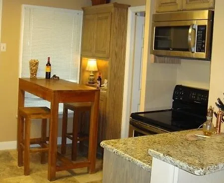 Dom wakacyjny Country Club Chic Experience Side