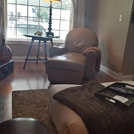 Country Club Chic Experience *