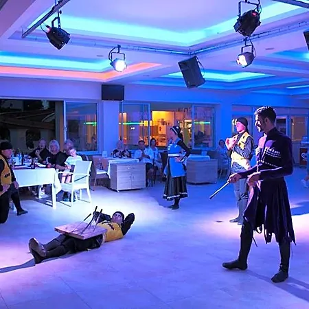 Country Club Chic Experience Dom wakacyjny Side