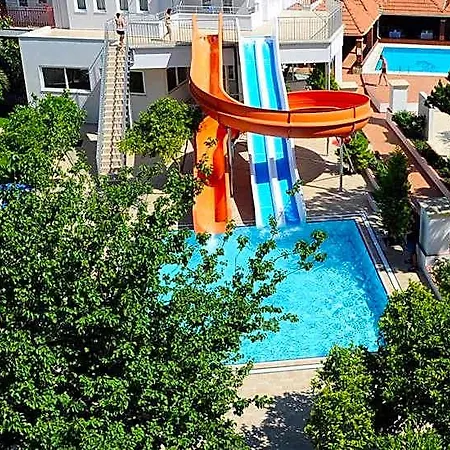 Hébergement de vacances Country Club Chic Experience *