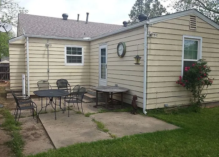 Country Club Chic Experience