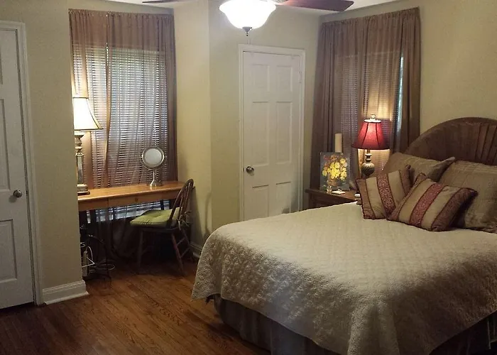 بيت للعطل Country Club Chic Experience